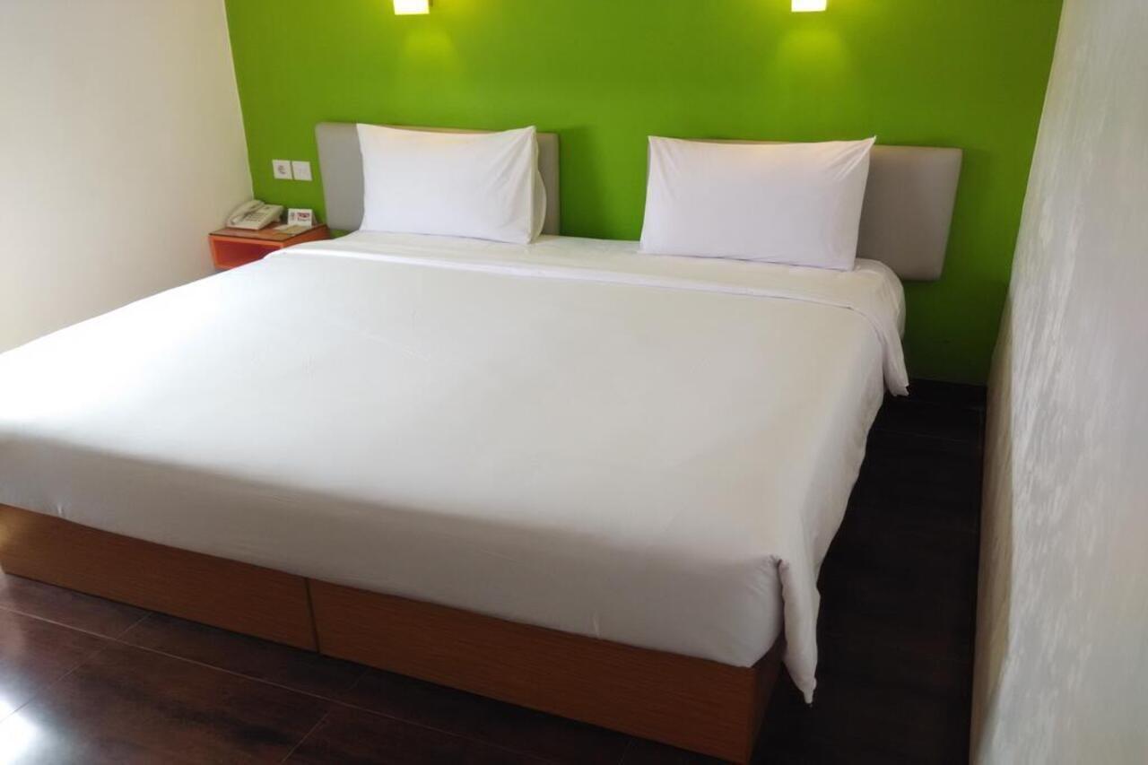 Amaris Hotel Ponorogo Exteriér fotografie