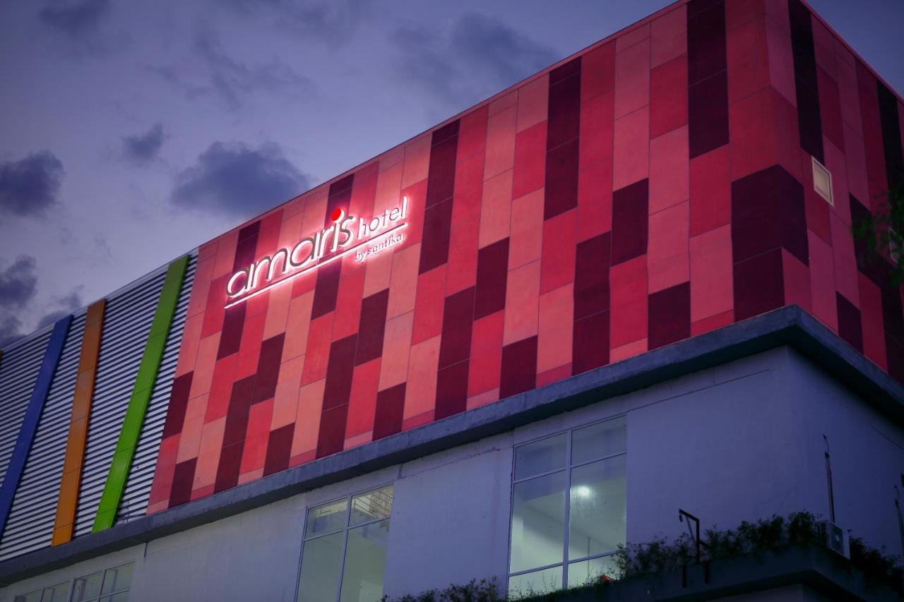 Amaris Hotel Ponorogo Exteriér fotografie