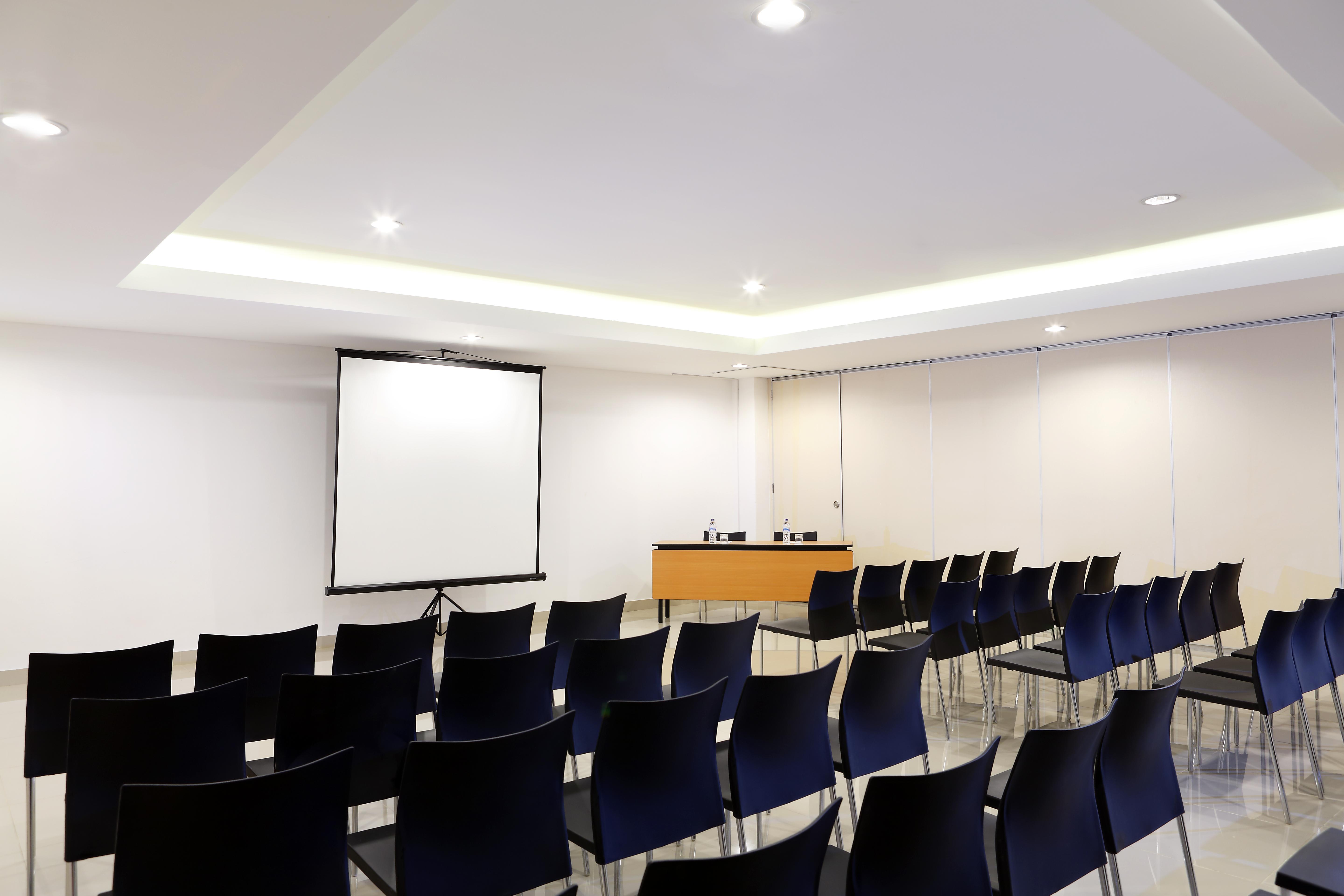 Amaris Hotel Ponorogo Exteriér fotografie