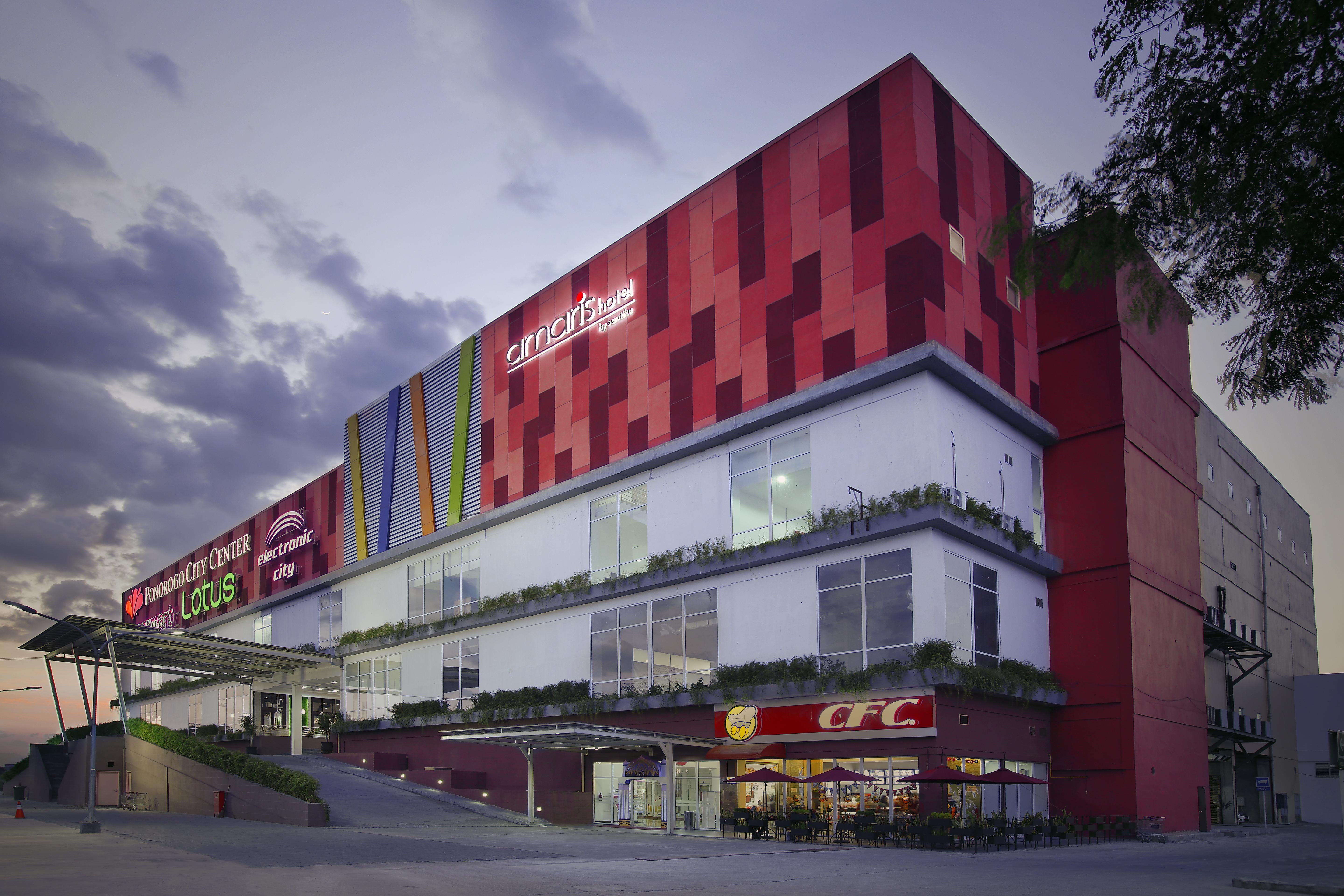 Amaris Hotel Ponorogo Exteriér fotografie