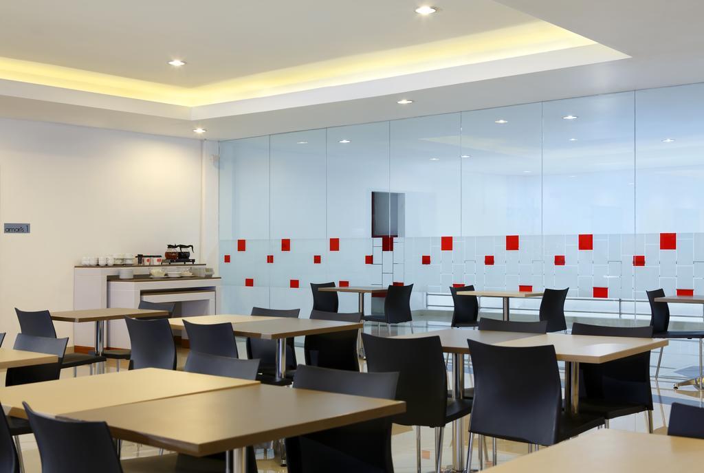 Amaris Hotel Ponorogo Exteriér fotografie
