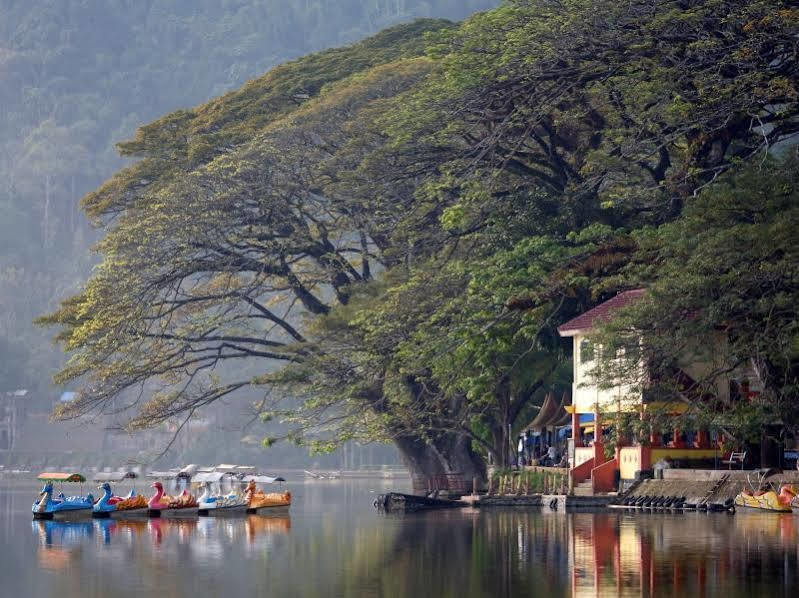 Amaris Hotel Ponorogo Exteriér fotografie